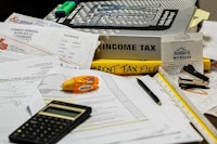 5 Tips for End-of-Year Tax Prep
